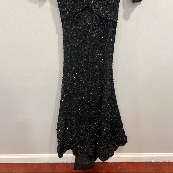 Elegant Black Embellished Sequin V-Neck Long Sleeves Evening Gown Size XS - Picture 11 of 16